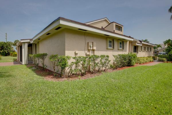 Marseilles Court At The Fountains Country Club, 6971 Fountains Cir, Lake Worth, Florida 33467, image 1