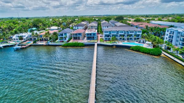 Casa Del Mar, 608 Windward Cir S, Boynton Beach, Florida 33435, image 2