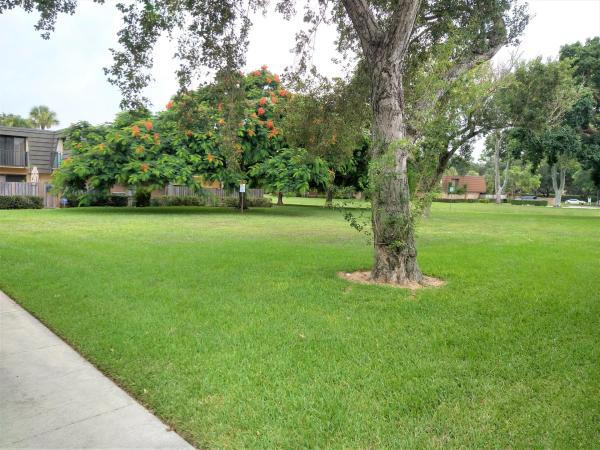 Village Of Sandalwood Lakes, 1309 13th Way, West Palm Beach, Florida 33407, image 1