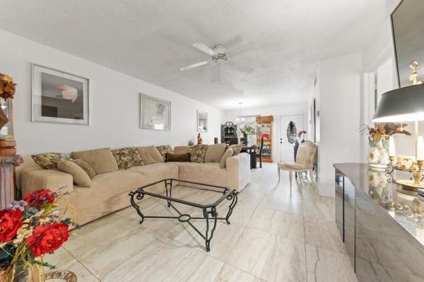 811 Salem Ln, Lake Worth, Florida 33467, image 1