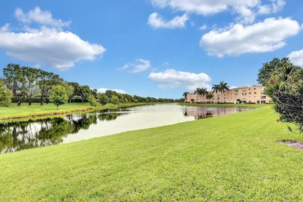 Regal Shores North At Coral Lakes, 5746 Crystal Shores Dr #302, Boynton Beach, Florida 33437, image 1