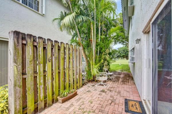 Briarwood At Indian Spring, 11570 Briarwood Cir #1, Boynton Beach, Florida 33437, image 3