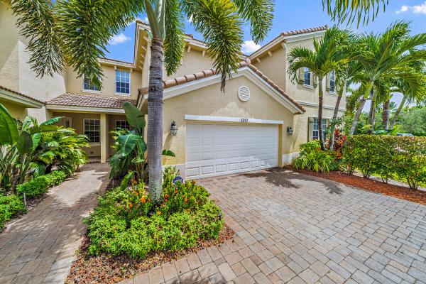 Paloma, 5010 Dulce Ct, Palm Beach Gardens, Florida 33418, image 2