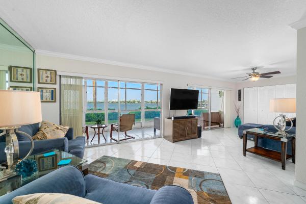 Waterway Club, 100 Waterway Dr S #109, Lantana, Florida 33462, image 1