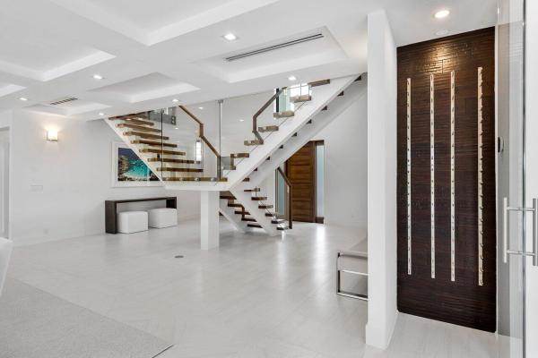 Presidential Estates, 2603 Embassy Dr, West Palm Beach, Florida 33401, image 2