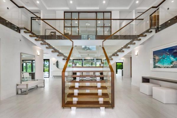 Presidential Estates, 2603 Embassy Dr, West Palm Beach, Florida 33401, image 1