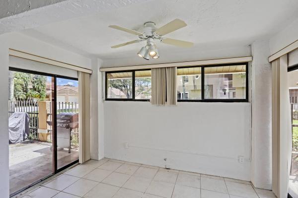 Prestwick Chase, 380 Prestwick Cir #4, Palm Beach Gardens, Florida 33418, image 3
