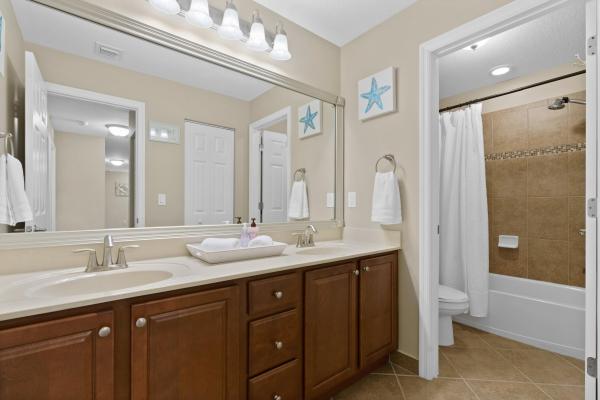 Oakmont Estates, 10644 Ivanhoe Ln, Wellington, Florida 33414, image 1