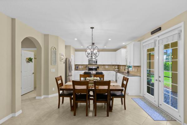 Oakmont Estates, 10644 Ivanhoe Ln, Wellington, Florida 33414, image 3