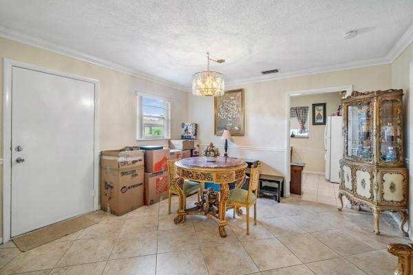 Country Manors, 547 Sandpiper Cir, Delray Beach, Florida 33445, image 2