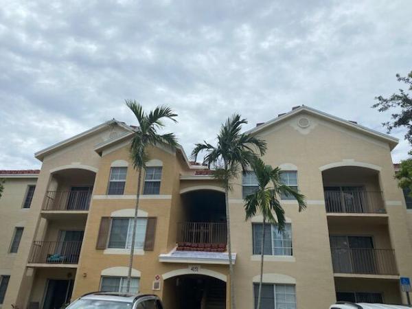 Emerald Isle At Laguna Lakes, 4151 San Marino Blvd #303, West Palm Beach, Florida 33409, image 1