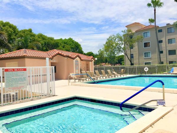 Huntington Lakes 3, 7267 Huntington Ln #402, Delray Beach, Florida 33446, image 2