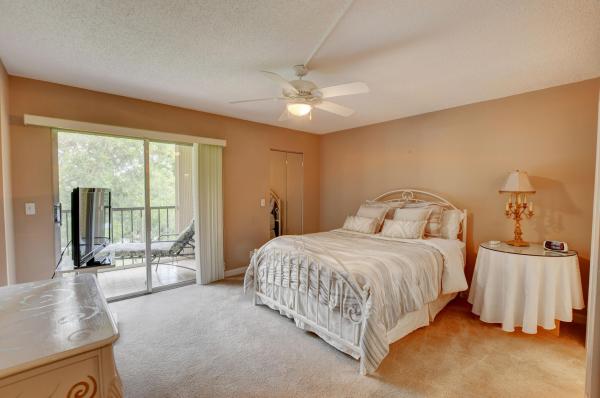 Huntington Lakes 3, 7267 Huntington Ln #402, Delray Beach, Florida 33446, image 3