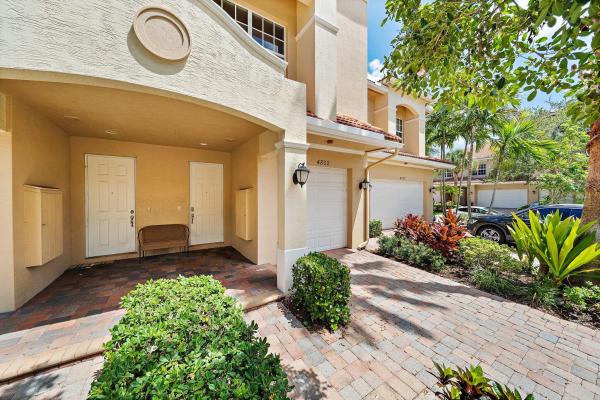 Cielo Townhomes, 4802 Sawgrass Breeze Dr, Palm Beach Gardens, Florida 33418, image 1