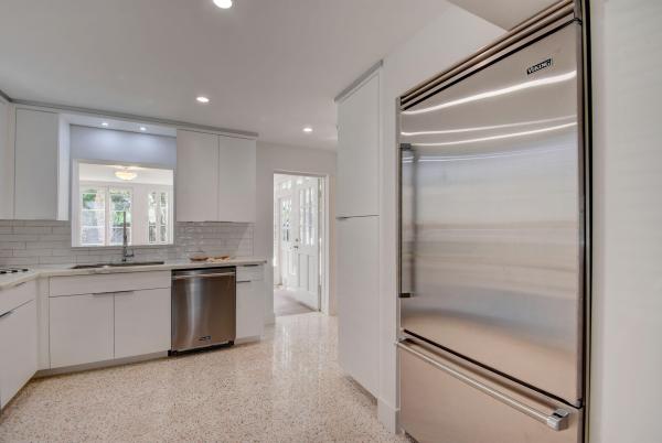 Lake Worth Town, 1221 S Palmway, Lake Worth Beach, Florida 33460, image 1