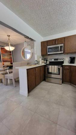 Pine Ridge 3, 315 Pine Ridge Cir #B-1, Greenacres, Florida 33463, image 2
