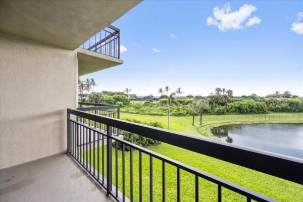 The Ocean South At The Bluffs, 101 S Seas Dr #204, Jupiter, Florida 33477, image 2