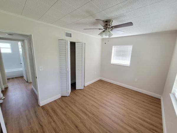 Palm Gardens, 364 Barraclough St, Fort Pierce, Florida 34982, image 2