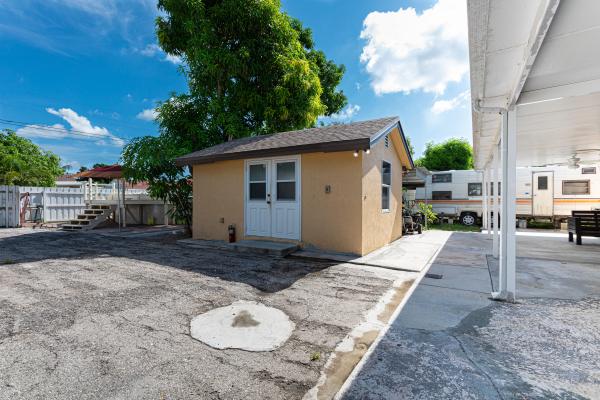 Southerly Hill, 723 Bunker Rd, West Palm Beach, Florida 33405, image 1