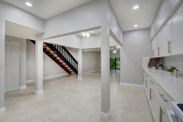 Coventry Green At Wellington, 1961 Canterbury Cir, Wellington, Florida 33414, image 1