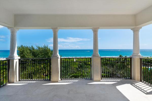 Dolce Vita, 155 S Ocean Ave #601, Palm Beach Shores, Florida 33404, image 1
