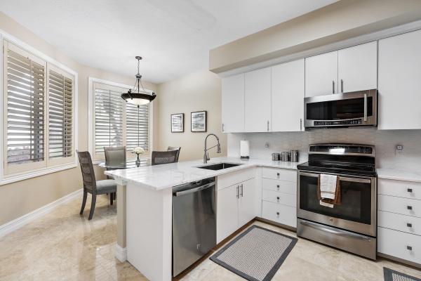 The Palms, 107 Palm Point Cir #B, Palm Beach Gardens, Florida 33418, image 2