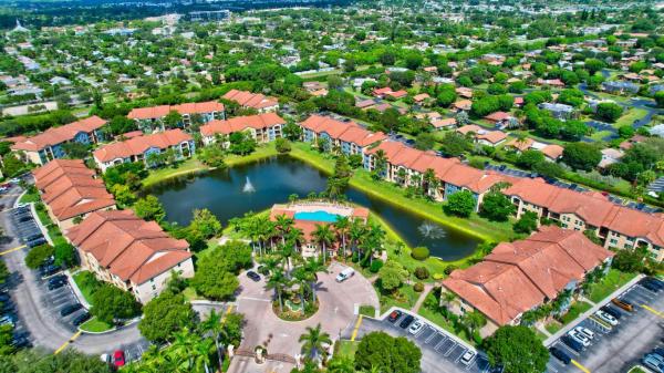 Mirabella Villas, 120 Villa Cir, Boynton Beach, Florida 33435, image 3