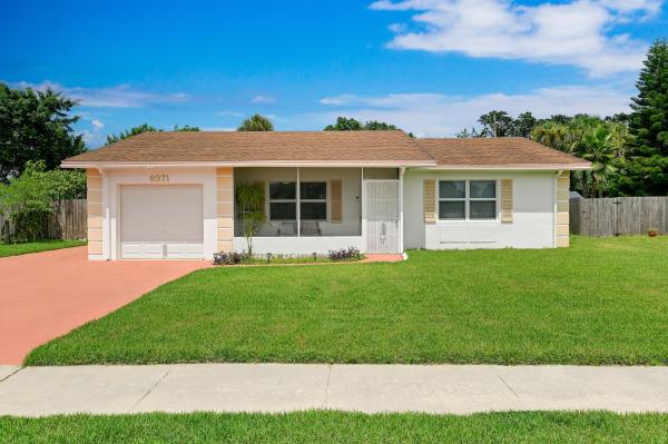 American Homes At Southwind Lakes, 9371 Southampton Pl, Boca Raton, Florida 33434, image 2