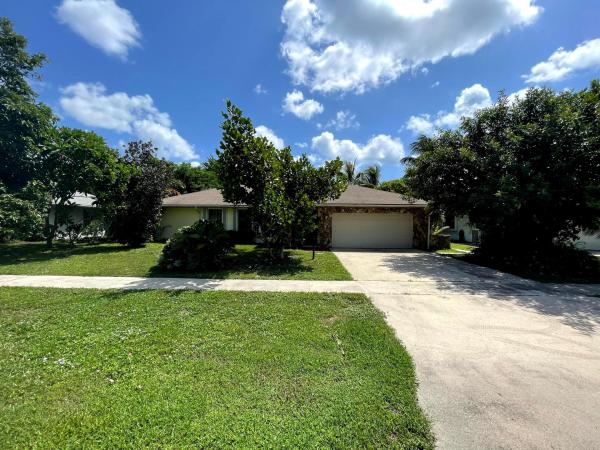 Ridgewood Estates, 2520 SW 5th St, Boynton Beach, Florida 33435, image 2