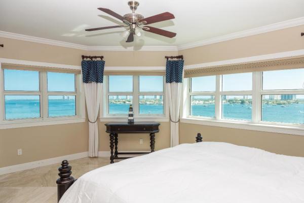 Marina Grande Club & Residences, 2640 Lake Shore Dr #807, Riviera Beach, Florida 33404, image 1