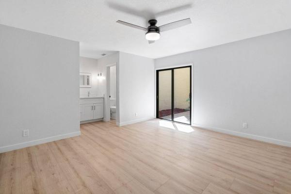 Pineapple Walk, 22270 Pineapple Walk Dr, Boca Raton, Florida 33433, image 1