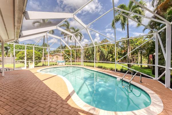 Florida Gardens, 69 Cleveland Rd, Lake Worth, Florida 33467, image 1