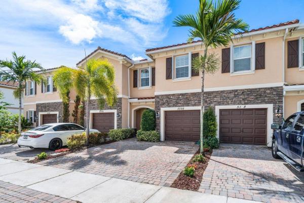 Charleston Commons, 5098 Ashley River Rd, West Palm Beach, Florida 33417, image 3