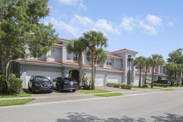 Newport Isles, 2177 SW Cape Cod Dr, Port St. Lucie, Florida 34953, image 2