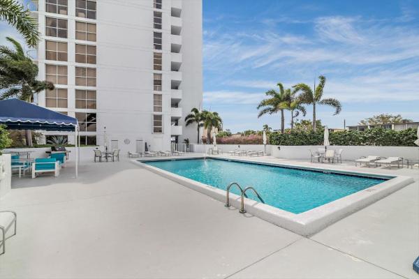 Harbor Towers & Marina, 3901 S Flagler Dr #1001, West Palm Beach, Florida 33405, image 2