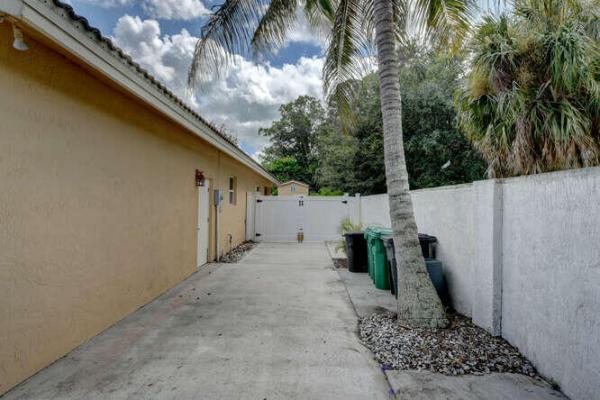Lakewood Park, 7005 Cabana Ln, Fort Pierce, Florida 34951, image 1