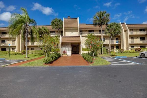 D'Este Court At The Fountains Country Club, 4242 Deste Ct #204, Lake Worth, Florida 33467, image 1