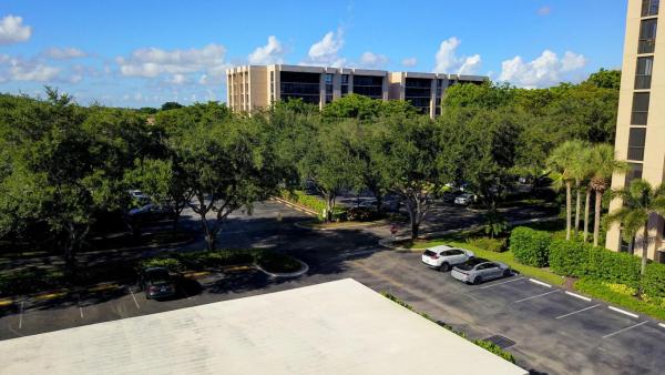Laurel Oaks At Boca West Country Club, 20110 Boca West Dr #258, Boca Raton, Florida 33434, image 3
