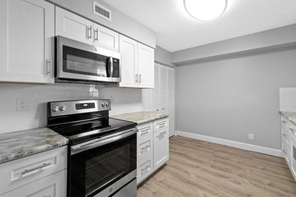 Lavers Delray Racquet Club, 950 Egret Cir #5206, Delray Beach, Florida 33444, image 1