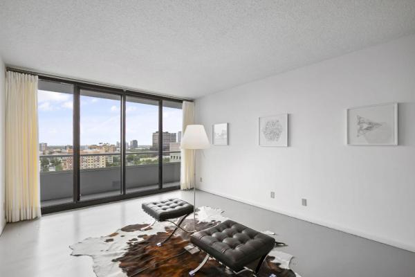 Trump Plaza Of The Palm Beaches, 525 S Flagler Dr #15C, West Palm Beach, Florida 33401, image 3