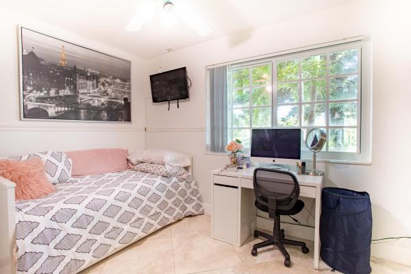 Lake Osborne Heights, 802 Small Dr, Lake Worth Beach, Florida 33461, image 2