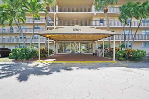 Boca Teeca, 5961 NW 2nd Ave #5030, Boca Raton, Florida 33487, image 1