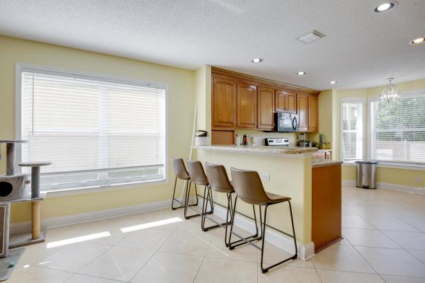 Golfview Village, 6400 Grand Cypress Cir, Lake Worth, Florida 33463, image 1