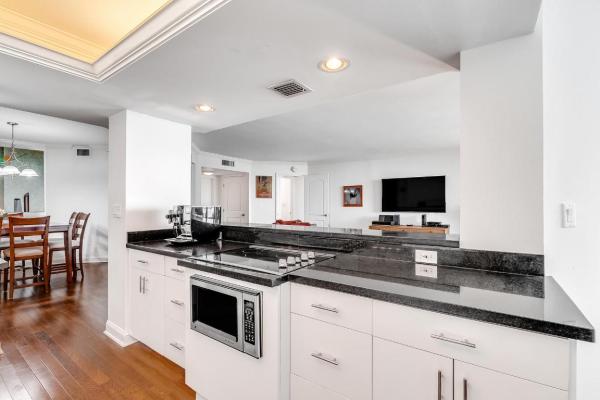 Corniche, 5200 N Ocean Dr #704, Riviera Beach, Florida 33404, image 2