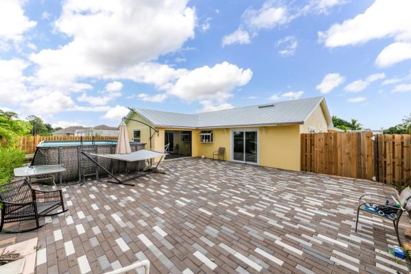 Floresta Pointe, 367 SE Fallon Dr, Port St. Lucie, Florida 34983, image 2