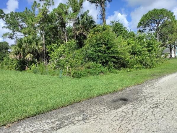 Oak Hammock, 2132 SW Vista Rd, Port St. Lucie, Florida 34953, image 2