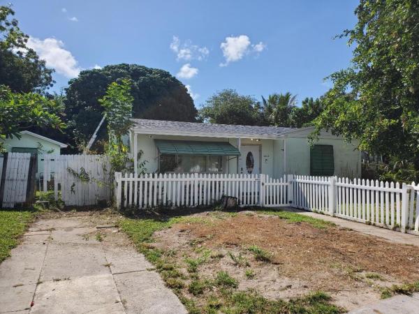 Golfview Heights, 2368 Seminole Blvd, West Palm Beach, Florida 33409, image 1