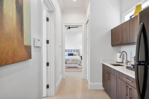 Place Au Soleil, 800 Canary Walk, Gulf Stream, Florida 33483, image 2
