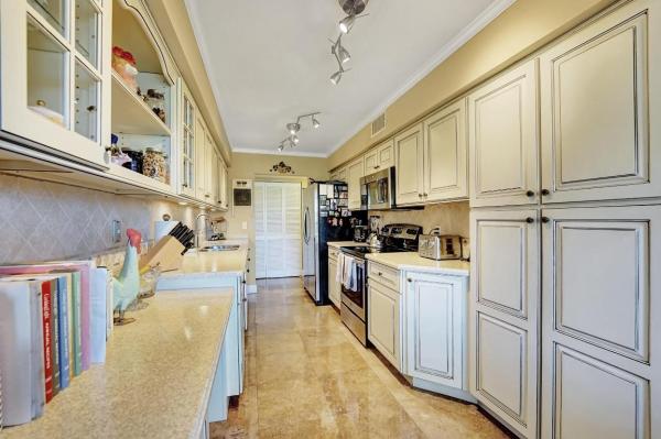 Porta Bella South, 800 Jeffery St #305, Boca Raton, Florida 33487, image 2