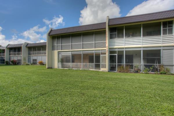 Golden Lakes Village, 110 Lake Meryl Dr #116, West Palm Beach, Florida 33411, image 2